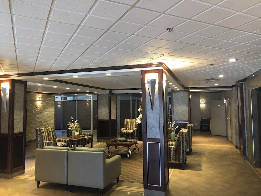 Nomad Hotel and Suites