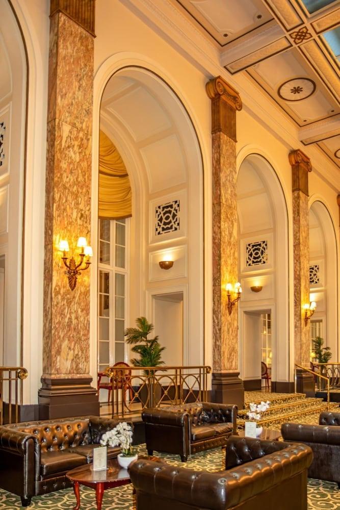 Britannia Adelphi Hotel