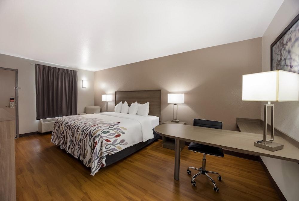 Red Roof Inn & Suites Thomasville