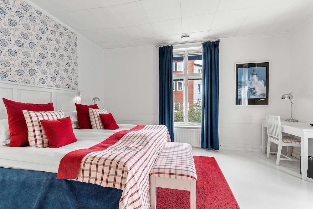 Best Western Plus Edward Hotel