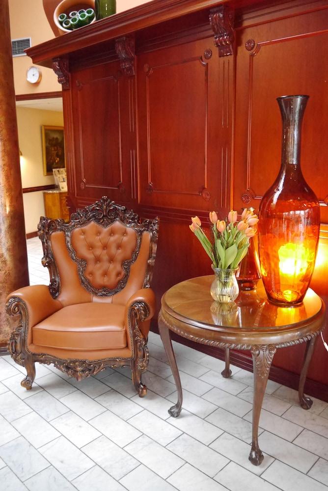 Montra Odder Parkhotel