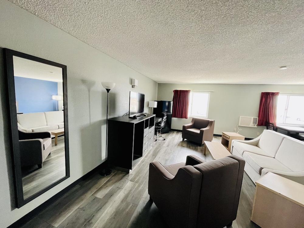 Americas Choice Inn And Suites