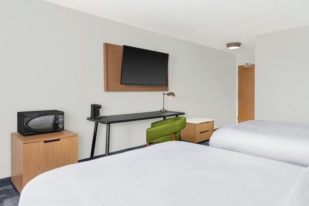 Fairfield Inn & Suites Saginaw