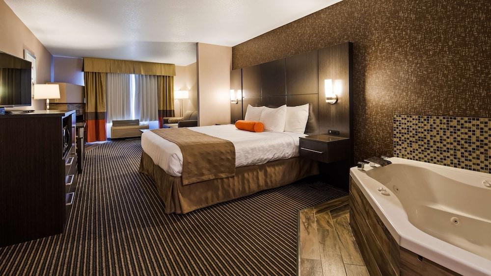 Best Western Plus Rama Inn & Suites