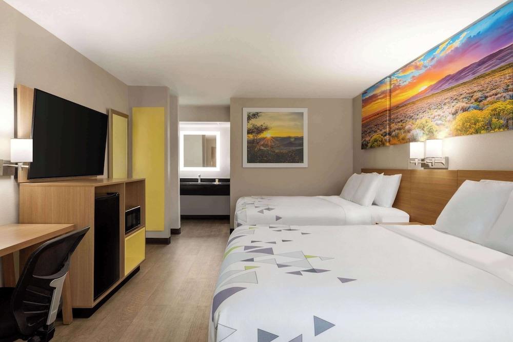 Days Inn by Wyndham Covington