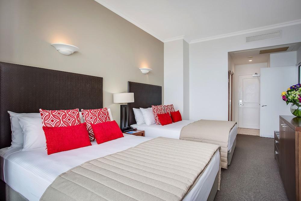 Mantra Legends Hotel