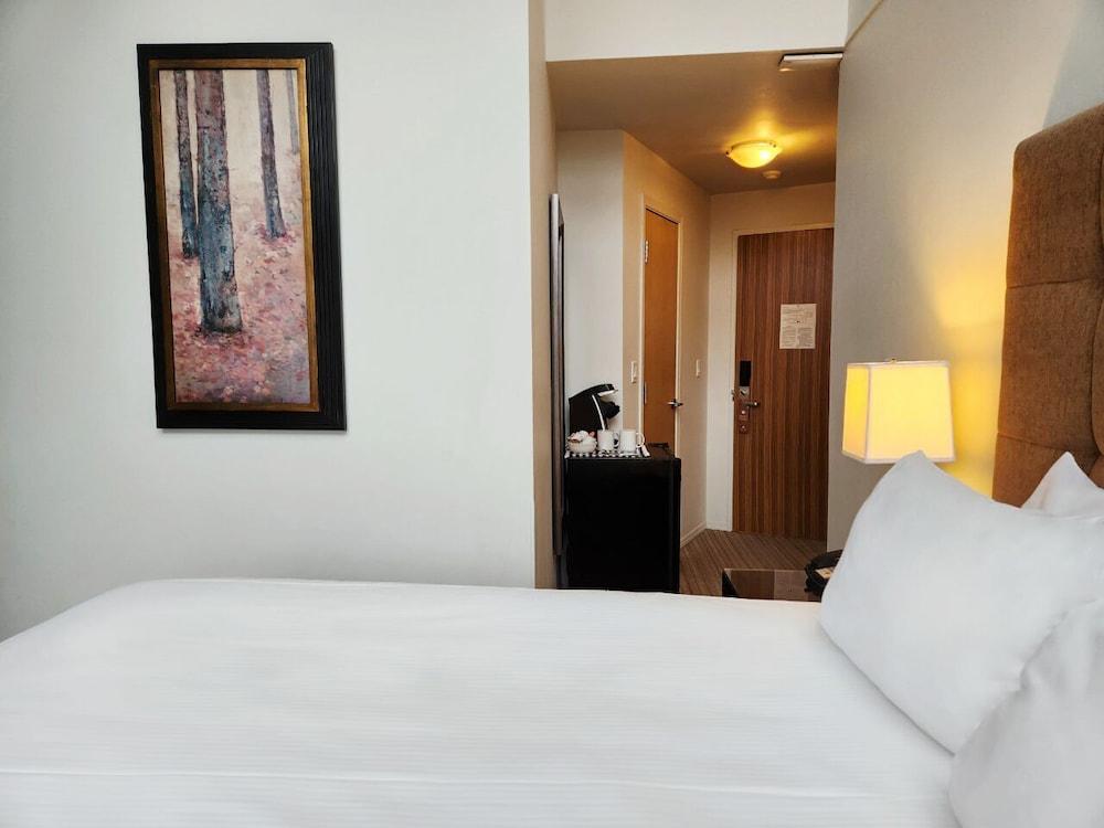 Executive - The Inn at Whistler Village