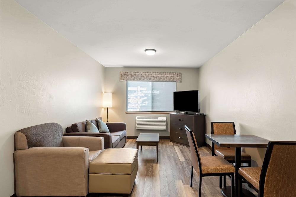 Best Western Sawtooth Inn & Suites