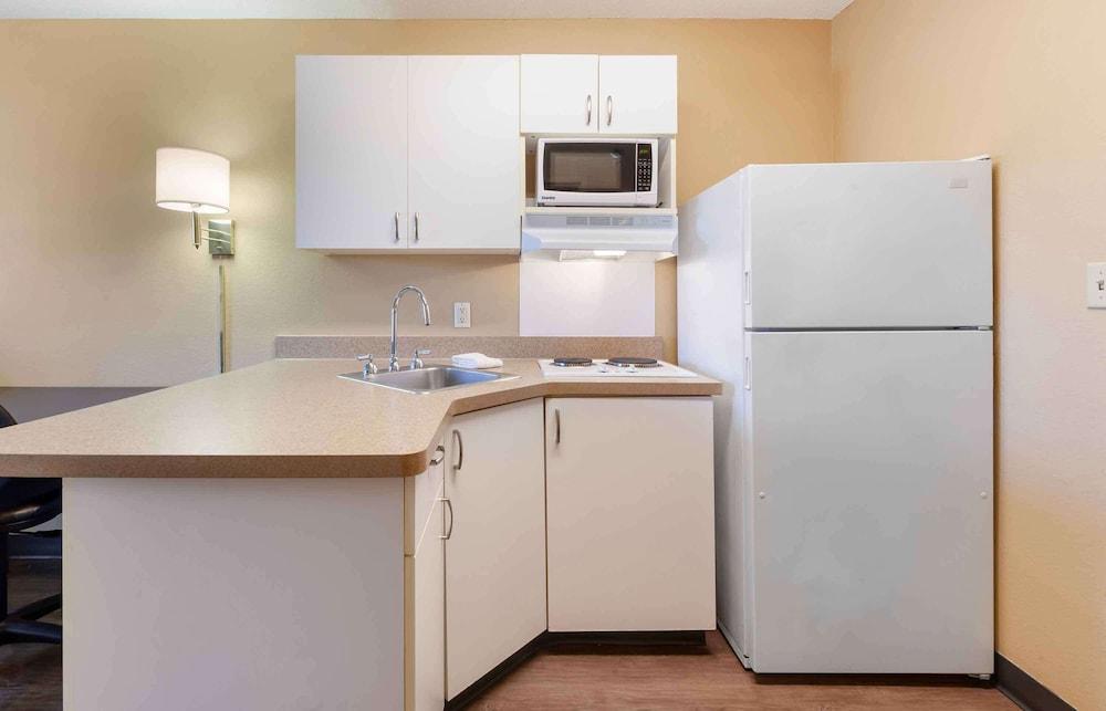 Extended Stay America Select Suites - Appleton - Fox Cities