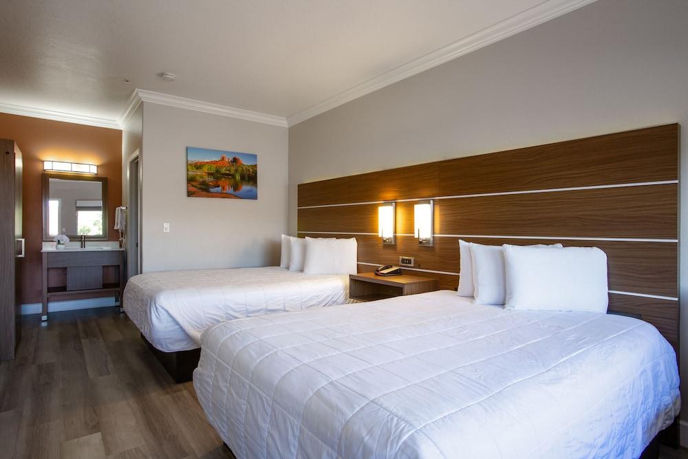 Wildflower Inn at Bell Rock