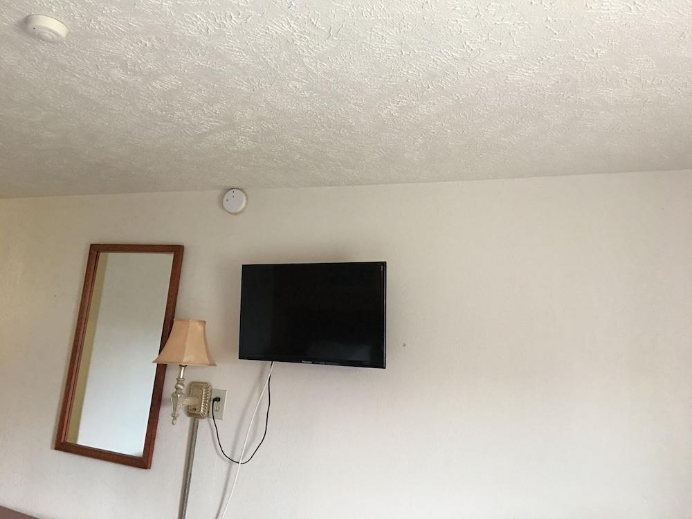 Americas Best Value Inn Marion, IL