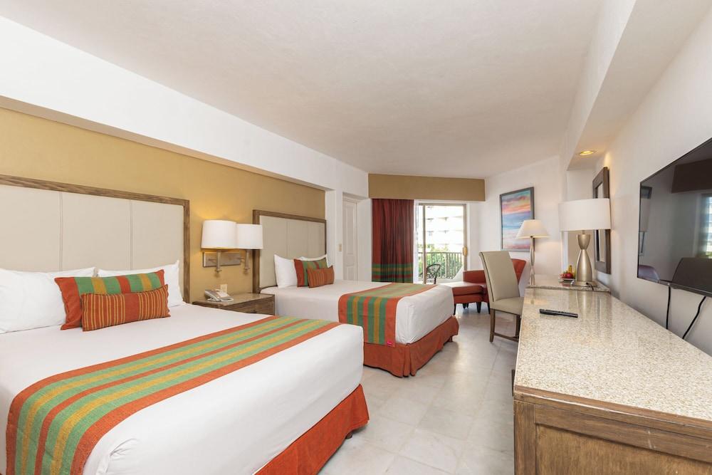 Tesoro Ixtapa All Inclusive