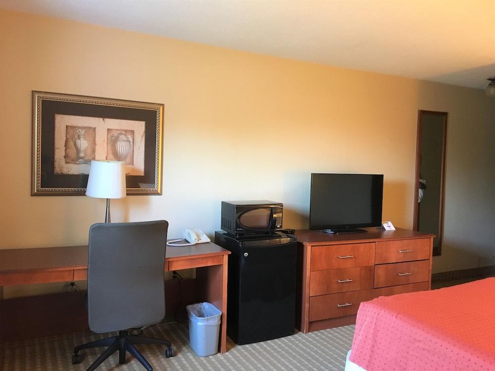 Best Value Inn & Suites Parry Sound