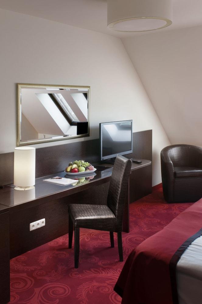 Rubin Wellness & Conference Hotel