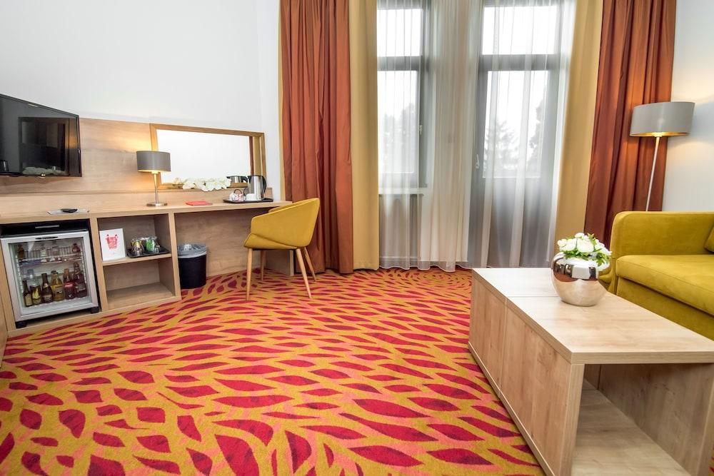 Rubin Wellness & Conference Hotel