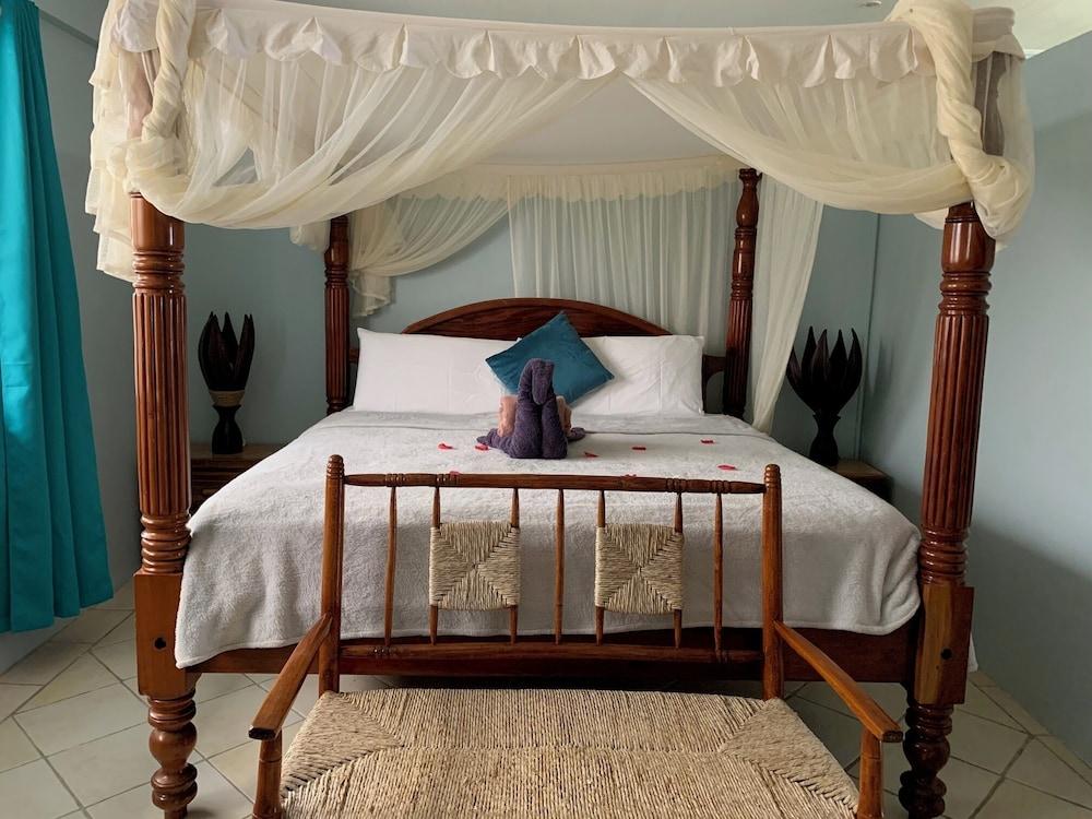 The Still Beach House