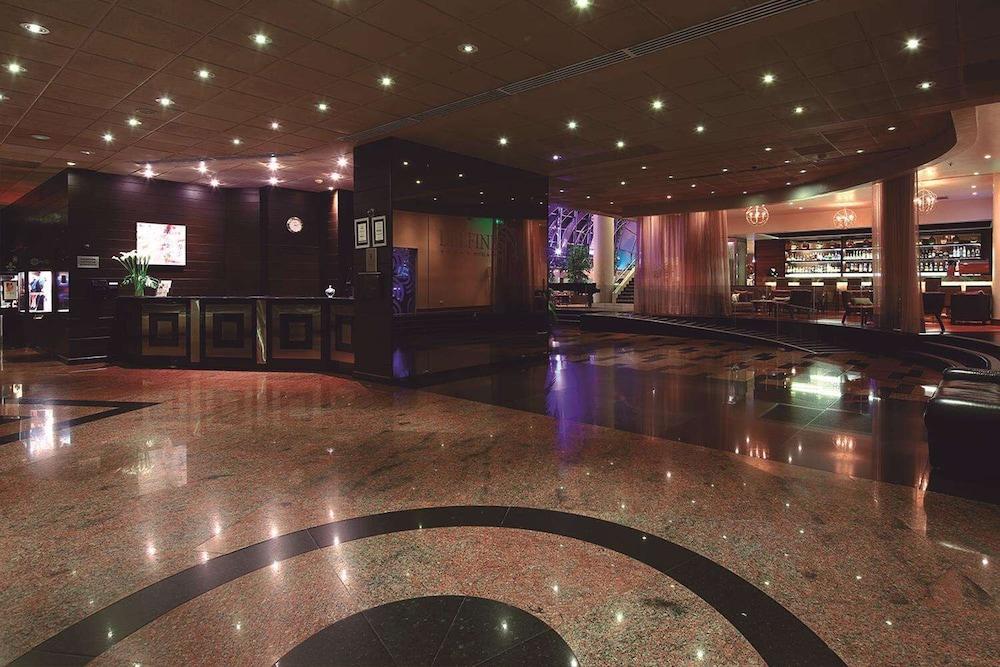 Delfines Hotel & Convention Center