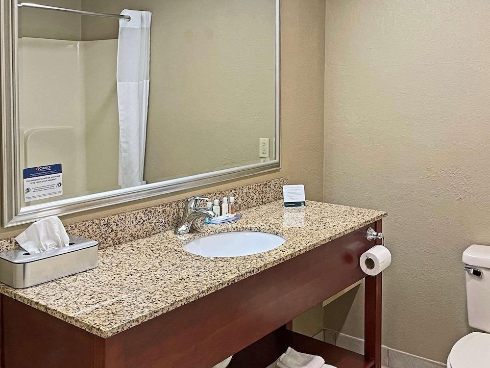Quality Inn & Suites Georgetown - Seaford