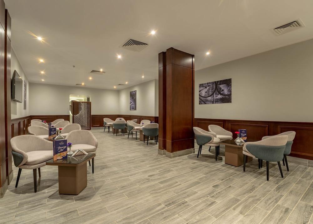 Parrotel Beach Resort