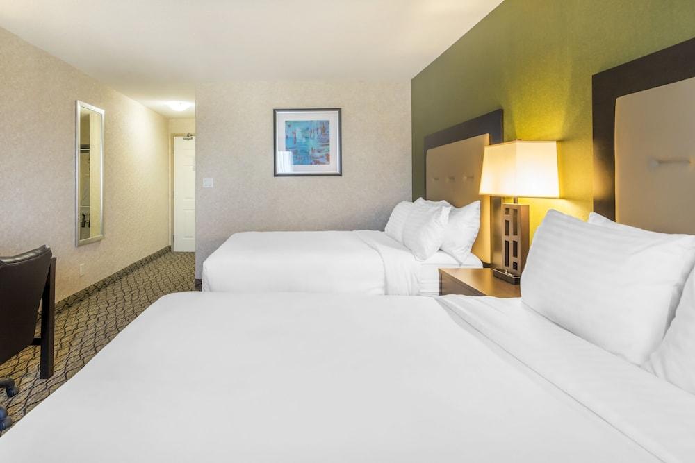 Clarion Hotel & Conference Centre