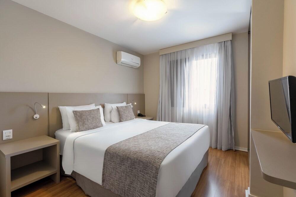 Mercure Sao Paulo Moema Hotel