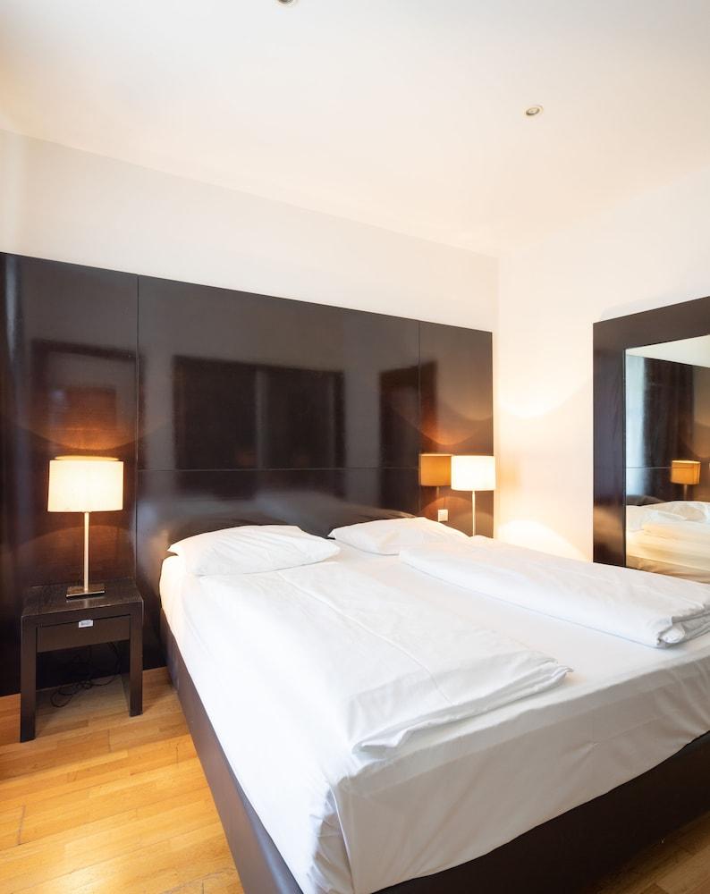 The Levante Rathaus Apartments