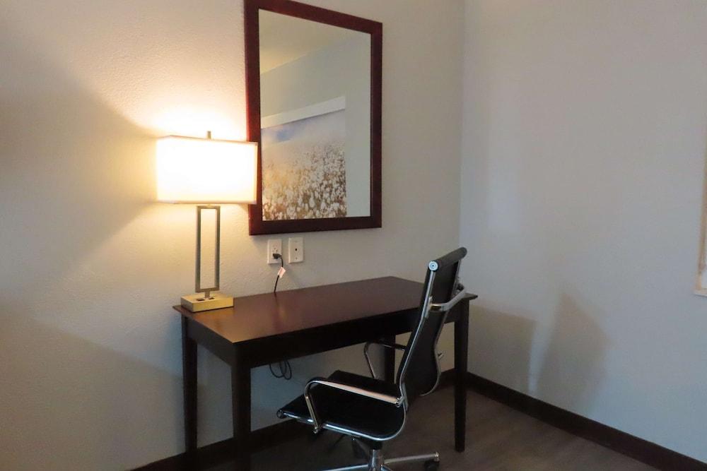 Best Western Childress West Hotel