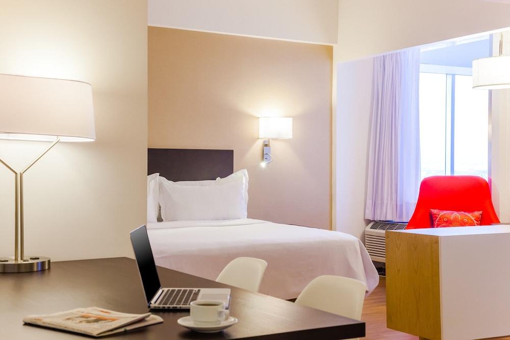 Fiesta Inn Express Perinorte