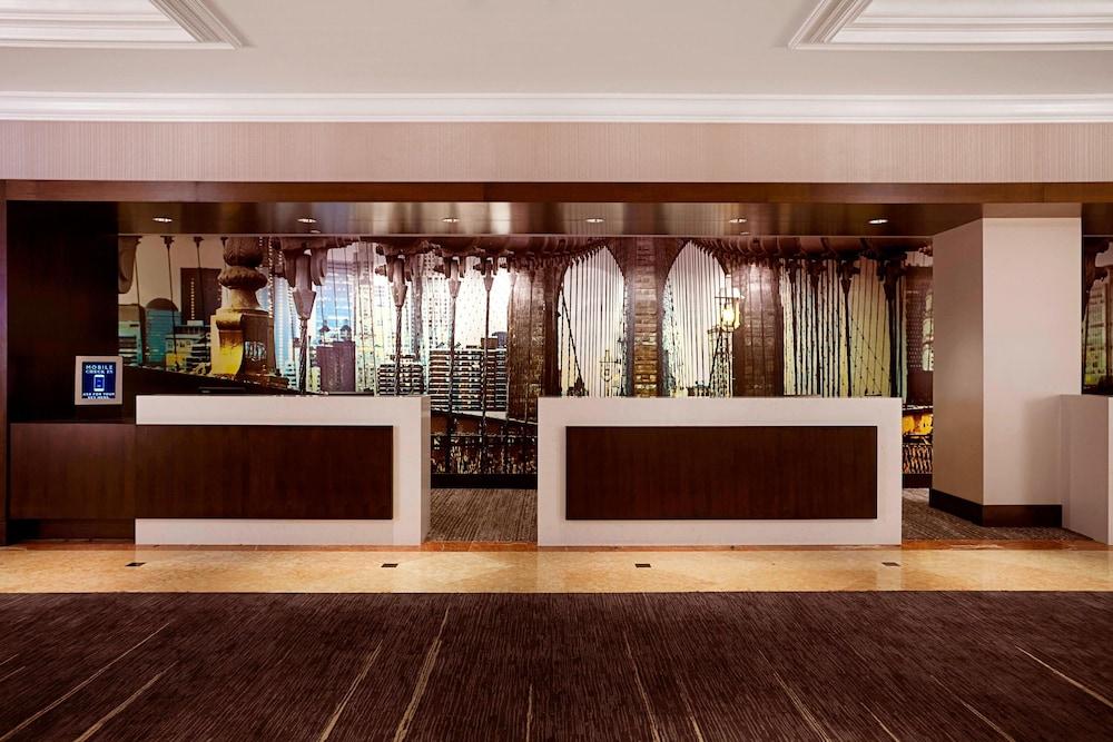 New York Marriott at the Brooklyn Bridge