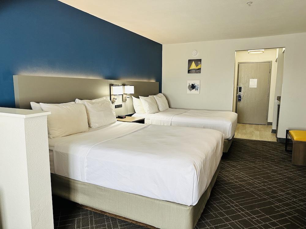 Comfort Suites Denver North - Westminster