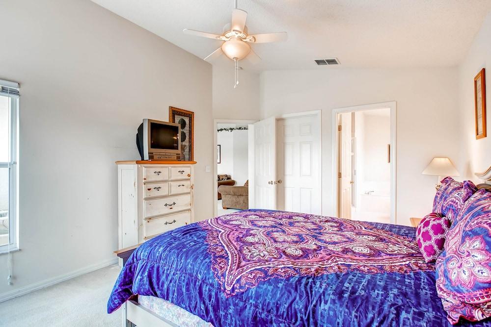 Advantage Vacation Homes