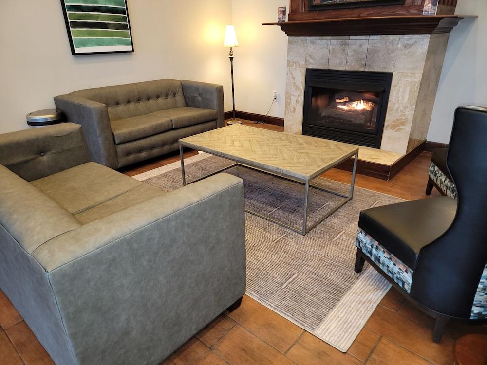 Best Western Fort Wayne Inn & Suites North