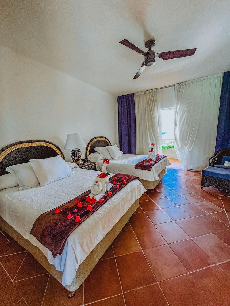 Hotel Playa Azul Cozumel