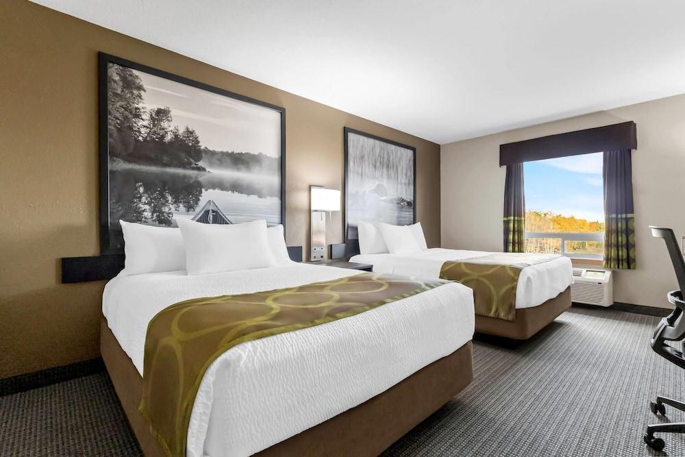 Super 8 by Wyndham Prince Albert