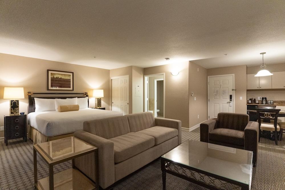 Tuscany Suites & Casino