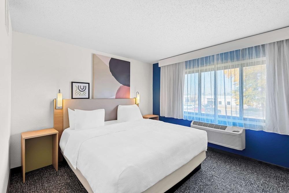 Spark by Hilton Cedar Falls