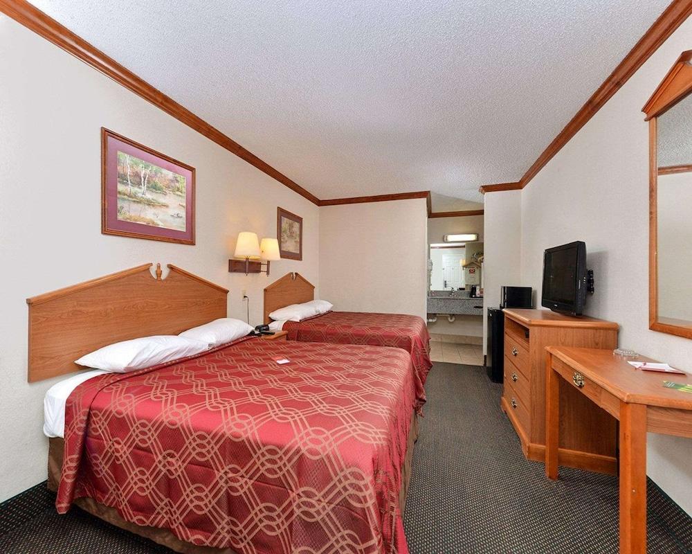 Econo Lodge Killeen near Fort Hood