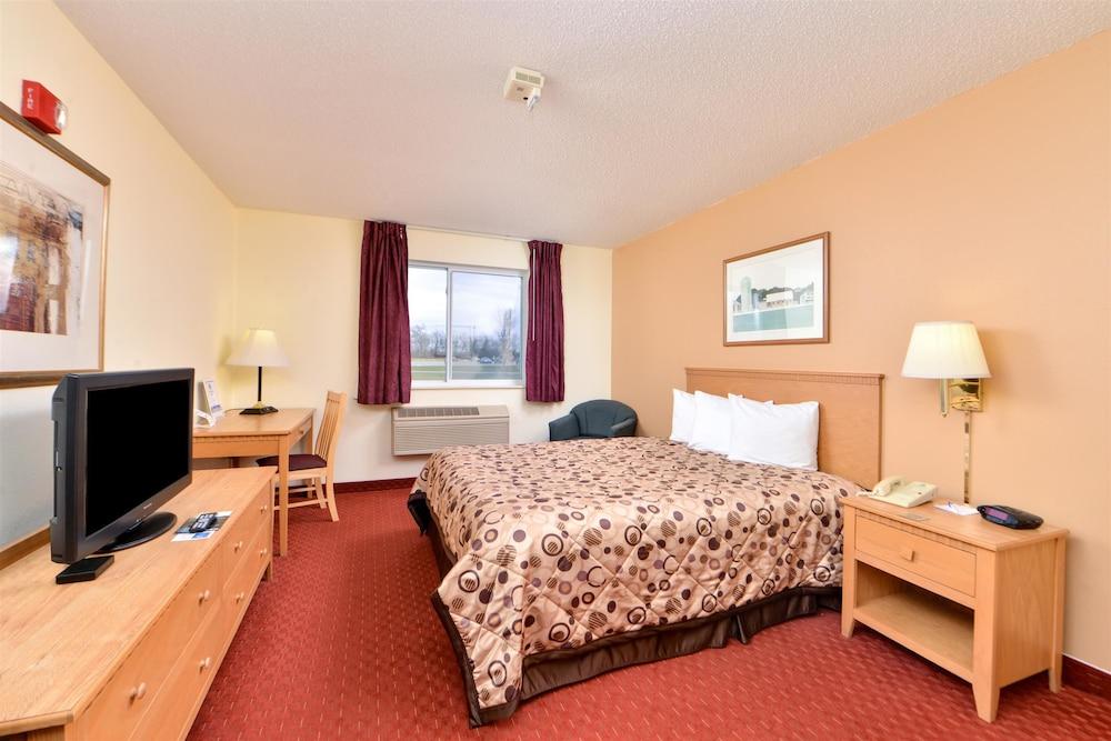 Americas Best Value Inn & Suites Spring Valley