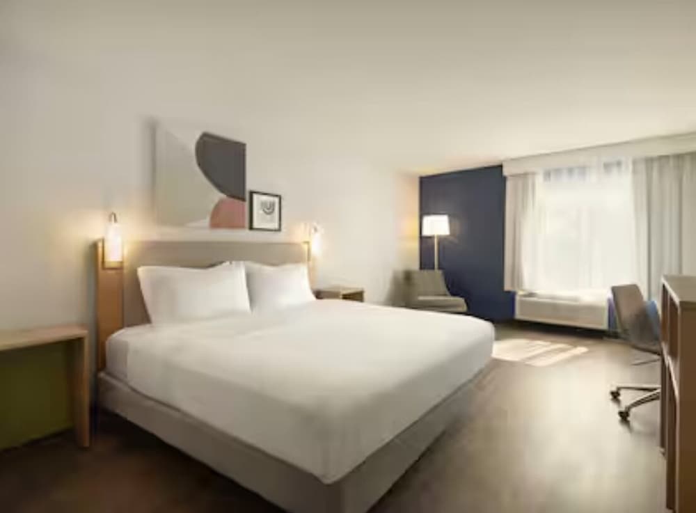 Spark by Hilton Woburn Boston