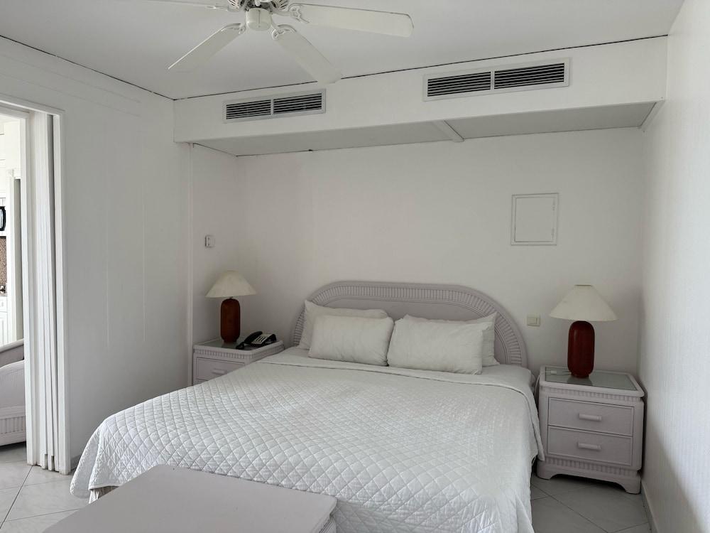 Sapphire Beach Club Resort