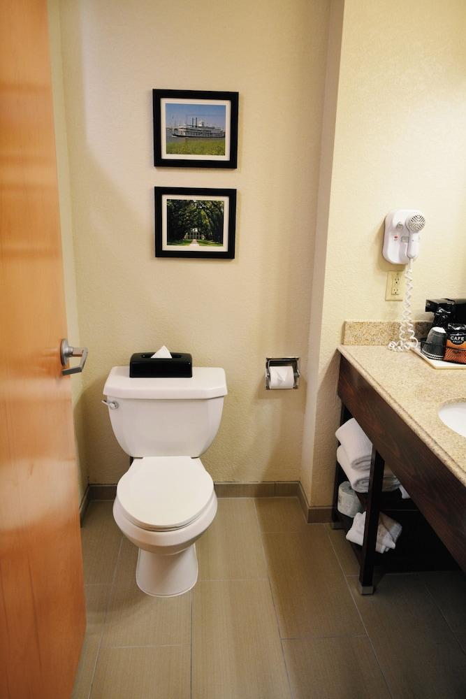 Comfort Inn & Suites Covington - Mandeville