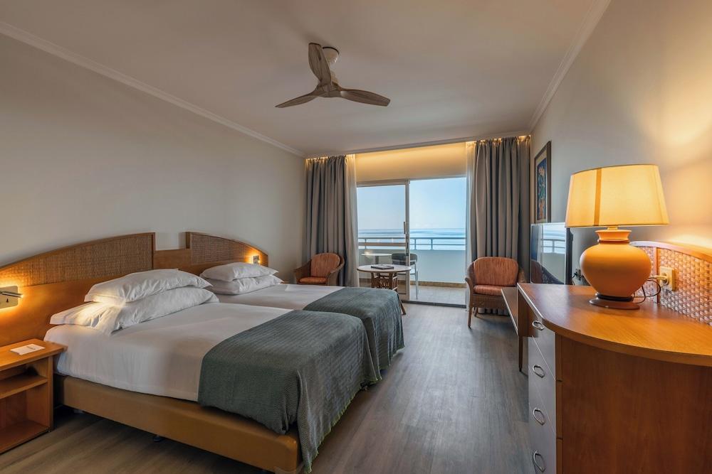 Pestana Ocean Bay Resort