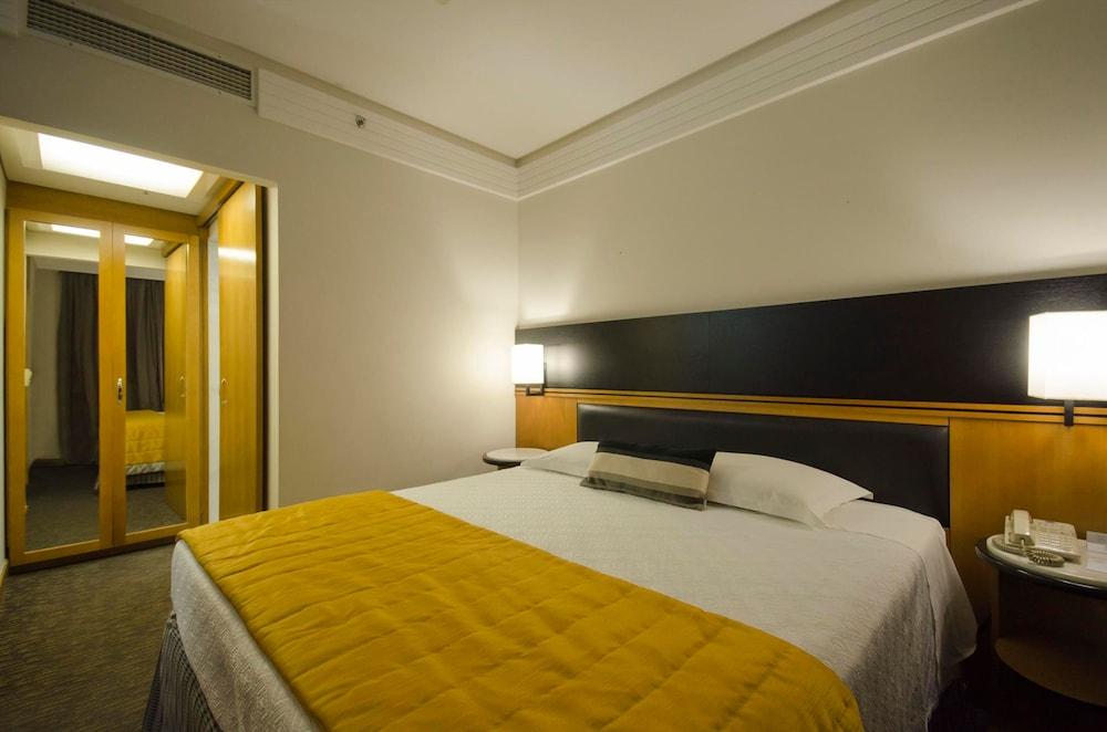 Estanplaza International