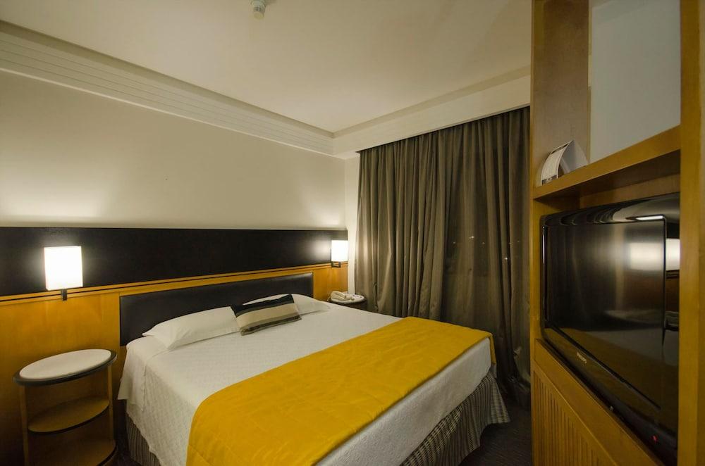 Estanplaza International