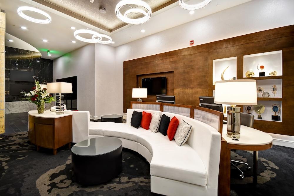 DoubleTree by Hilton Deadwood at Cadillac Jack's