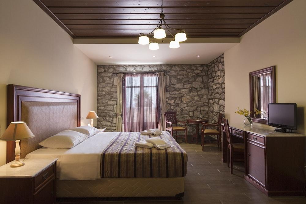 Itilo Traditional Hotel