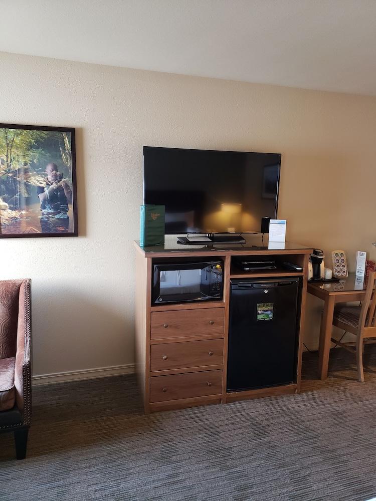 Meadow Lake Resort & Condos