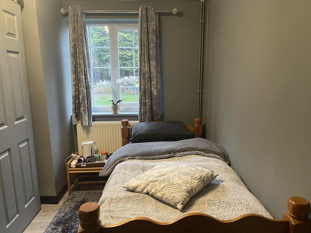 Da Vinci Guest House Gatwick