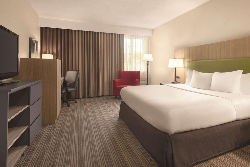 Country Inn & Suites by Radisson, Eagan, MN