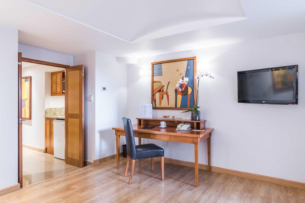 Eurostars Zona Rosa Suites